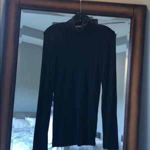 Splendid Black Turtleneck M